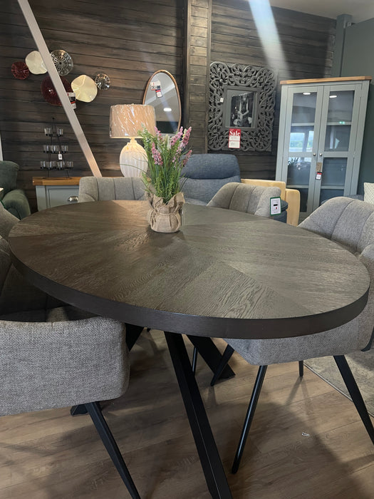Samara Oval Table