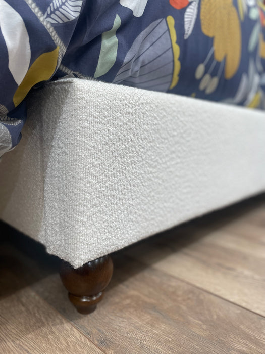 Emma Bedframe